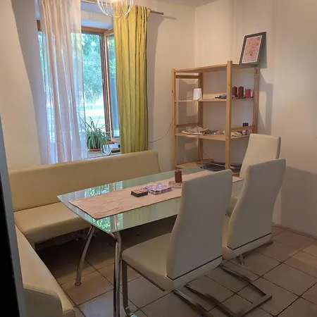 Julis 1 In 3430 Tulln *